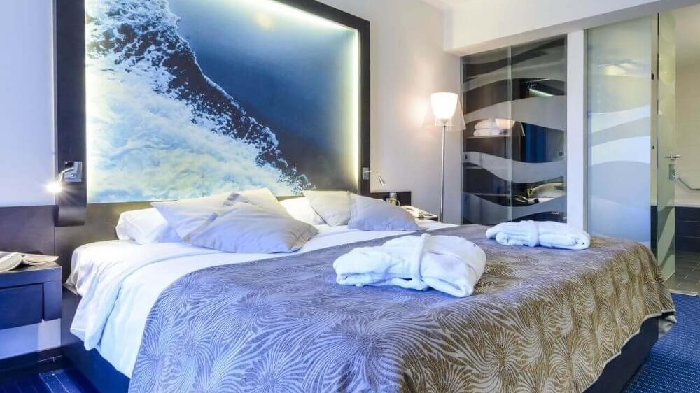 Junior Suite with Balcony and Garden View